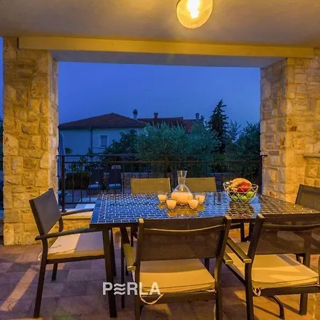 Casa With Pool In Krk Near Beach