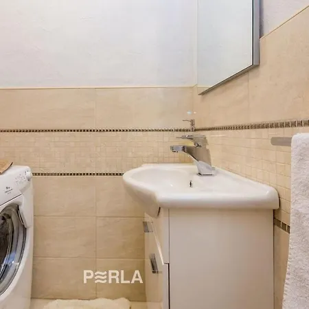 Casa With Pool In Krk Near Beach Tatil Evi