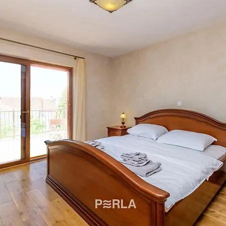 Casa With Pool In Krk Near Beach