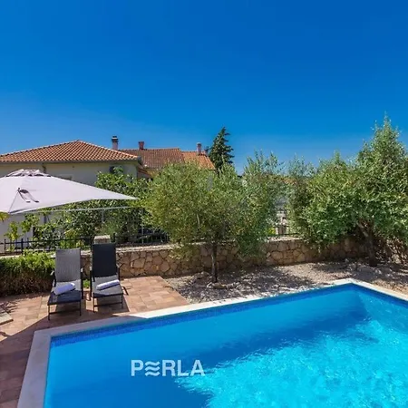 Tatil Evi Casa With Pool In Krk Near Beach
